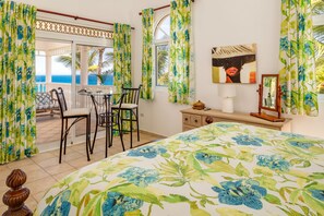 Villa panorámica, 4 habitaciones | 4 habitaciones y caja de seguridad en la habitación 