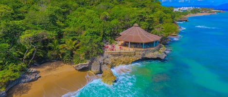 Exclusive Villa, 4 Bedrooms, Private Pool | Beach