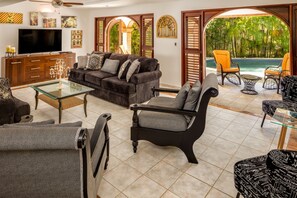 Exclusive Villa, 4 Bedrooms, Private Pool | Living area