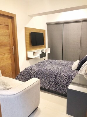 Luxurious Apartment, 2 Bedroom | Blackout drapes, iron/ironing board, free WiFi, bed sheets - Civil Tower III (Santo Domingo)