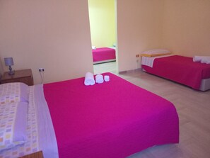 Quadruple Room, Sea View | Desk, free cribs/infant beds, free WiFi, bed sheets - Hotel Sara (Nardò)