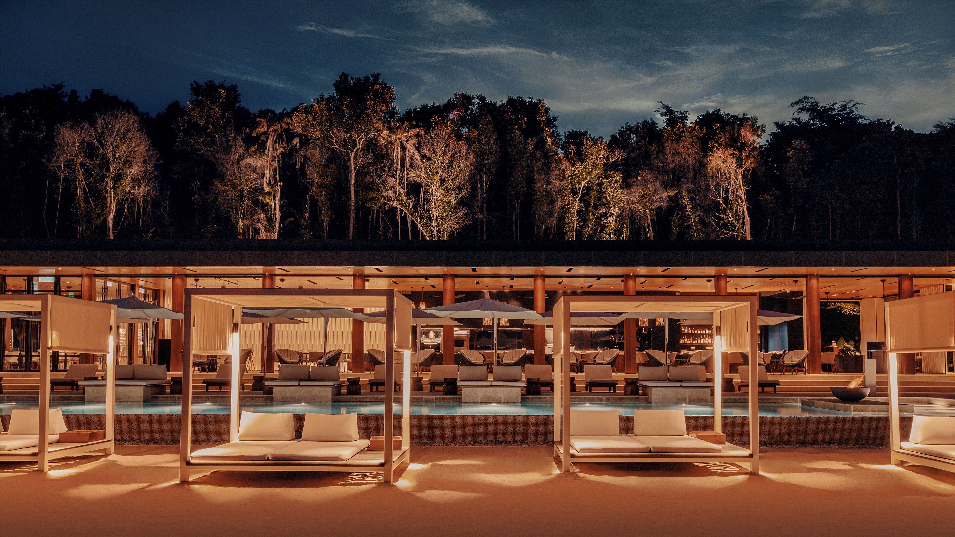 3 outdoor pools, open 9:00 am to 6:00 pm, free pool cabanas