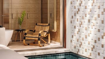 Separate bathtub and shower, rainfall showerhead, free toiletries