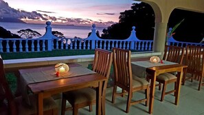 Free daily continental breakfast - Calm Sorento (Mahé Island)