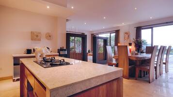 Fridge, microwave, stovetop, electric kettle