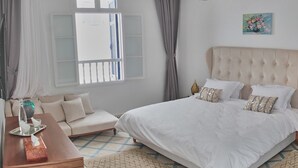Deluxe Double Room | Desk, laptop workspace, blackout drapes, cribs (free) - Riad Borj El Baroud (Essaouira)