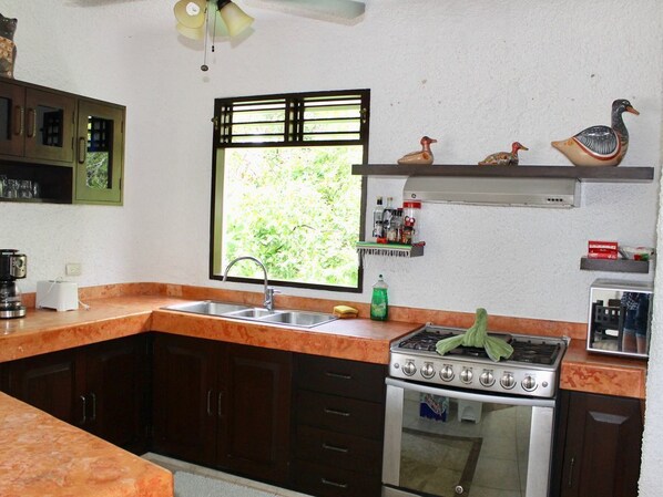 Private kitchen - Casa Tlalocan (Akumal)