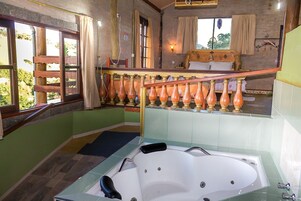 Master Super Luxo | Bañera profunda