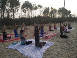 Una spiaggia nelle vicinanze