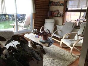 基本雙人房 | 客廳