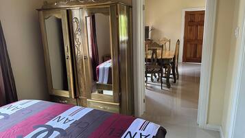 Deluxe-lejlighed | Individuelt design, individuel indretning, strygejern/strygebræt