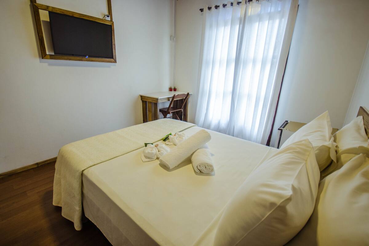 Standard Double or Twin Room | Minibar, desk, laptop workspace, blackout curtains