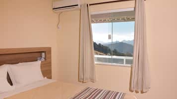 Minibar, escritorio, insonorización y wifi gratis