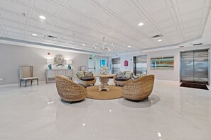 Lobby - San Carlos Condos (Gulf Shores)