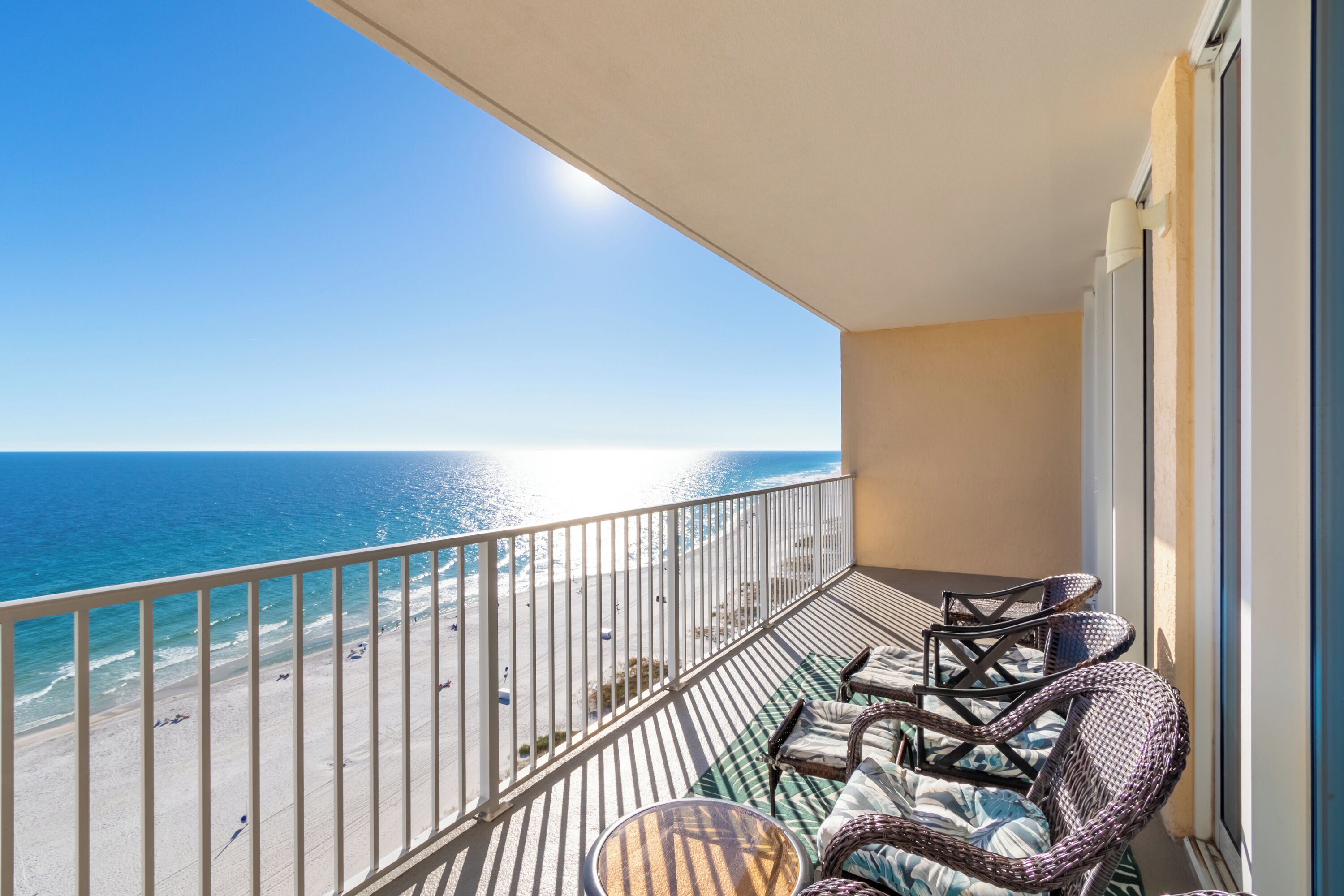 Family Condo, 3 Bedrooms, Jetted Tub, Beach View | Balcony