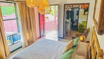 Superior Studio Suite | Bed sheets, wheelchair access