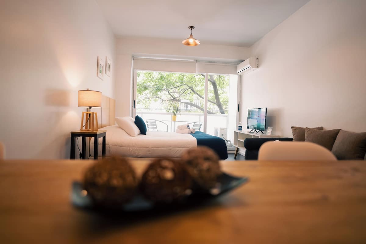 Superior Studio, Balcony | 2 bedrooms, premium bedding, down duvets, pillow-top beds
