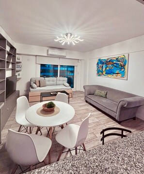 Exclusive Apartment | Premium bedding, down comforters, pillowtop beds, individually furnished
