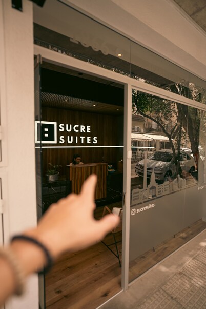 Sucre Suites
