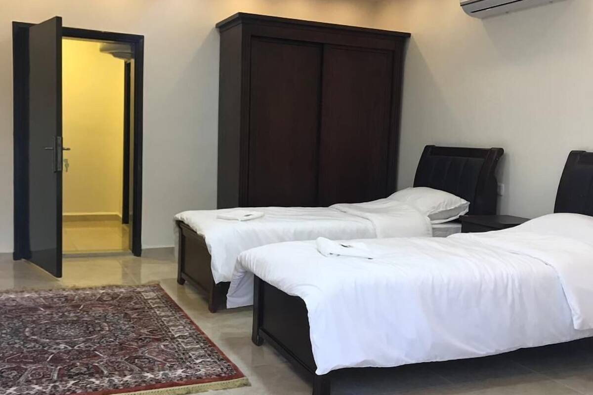 Habitación Deluxe, 2 camas individuales | Escritorio