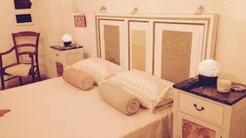 Family Studio | Free WiFi, bed sheets