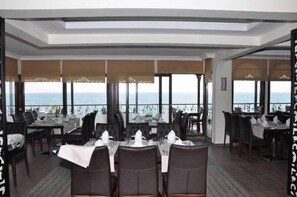 Dining - Diamond City Resort Hotel (Istanbul)