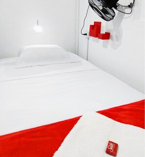 Individually decorated, free WiFi, bed sheets - ESMED - Estación Medellín Hostel (Medellín)