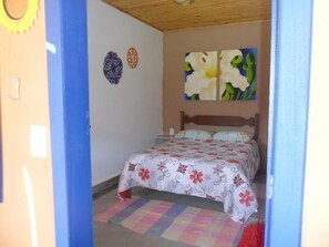 Economy Double Room, 1 Bedroom, Garden View | Interior