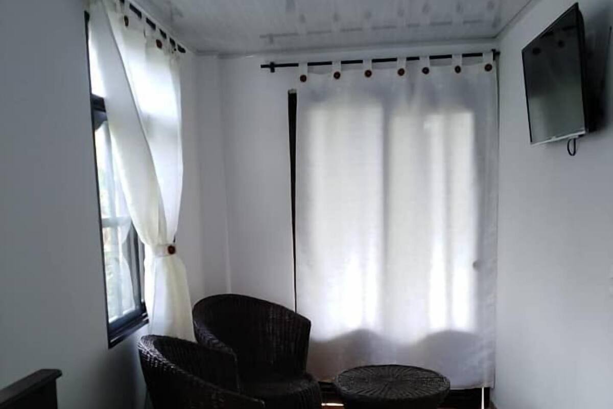 Blackout curtains, free WiFi