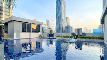屋外プール、プール パラソル