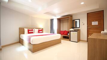 غرفة ديلوكس مزدوجة | مكتب وواي فاي مجانًا وملاءات أسرّة