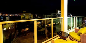 إطلالة من الشرفة