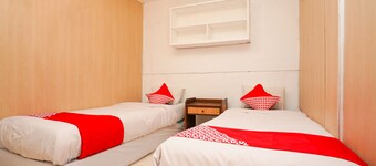 Super OYO Naomi Heritage