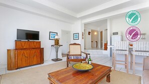 Living area - Garden Apartment Fish Hoek Bay (Cape Town)