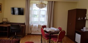 Suíte luxo | Individualmente decorados, individualmente mobiliados, escrivaninha