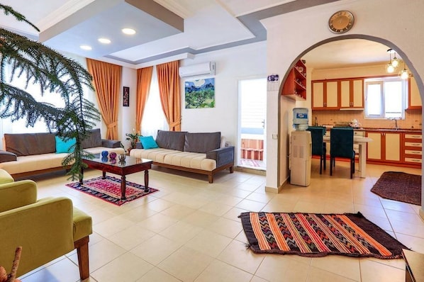 Villa | Coin séjour | Télévision