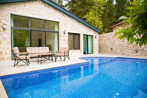 Utomhuspool