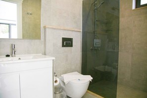 Villa | Bathroom shower