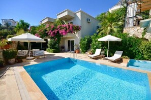 Outdoor pool - Villa Dream (Antalya)