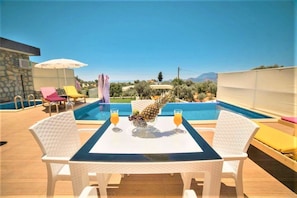 Villa | Terrace/patio