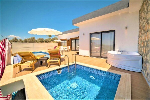 Villa | Eigener Pool