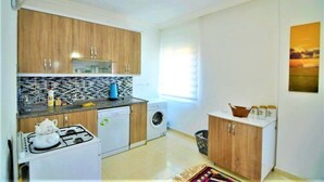 Apartment, 2 Schlafzimmer | Eigene Küche | Kühlschrank, Ofen, Herdplatte, Kochgeschirr/Geschirr/Besteck