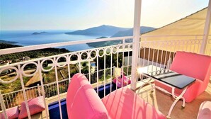 Unclassified image, 5 of 22, button - Villa Beyaz (Kas)