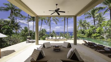 Villa (5 Bedrooms) | Terrace/patio