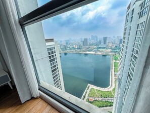 Ropa de cama de alta calidad, cubrecamas y colchones con efecto memoria