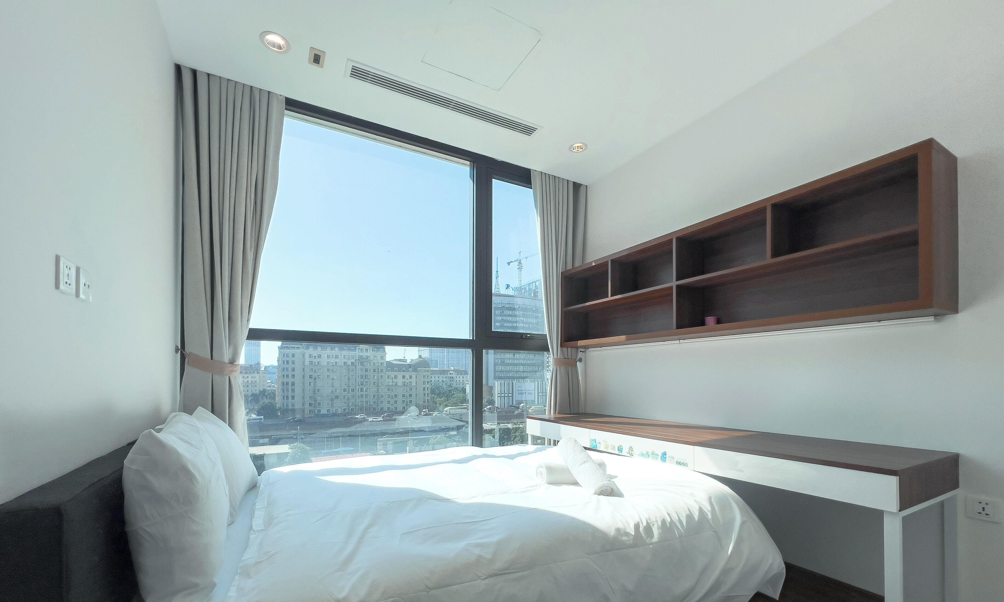 奢華公寓, 3 間臥室, 湖景, 高層 | 高級寢具、羽絨被、記憶棉床墊、獨特設計