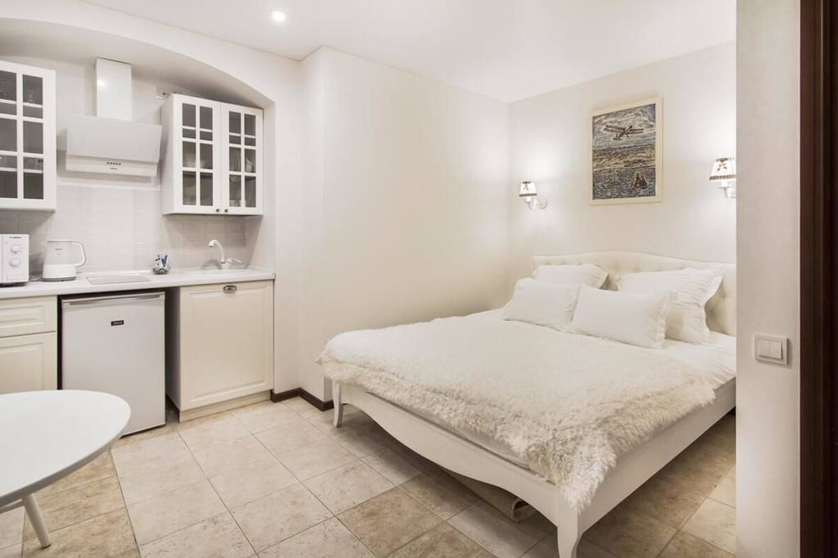 Suite | In-room safe, soundproofing, iron/ironing board (on request)