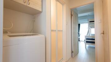 Bunk bed Twin | 1 bedroom, desk, blackout drapes, free WiFi
