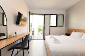 Luxury-Apartment, Balkon | Hochwertige Bettwaren, Betten mit Memory-Foam-Matratzen