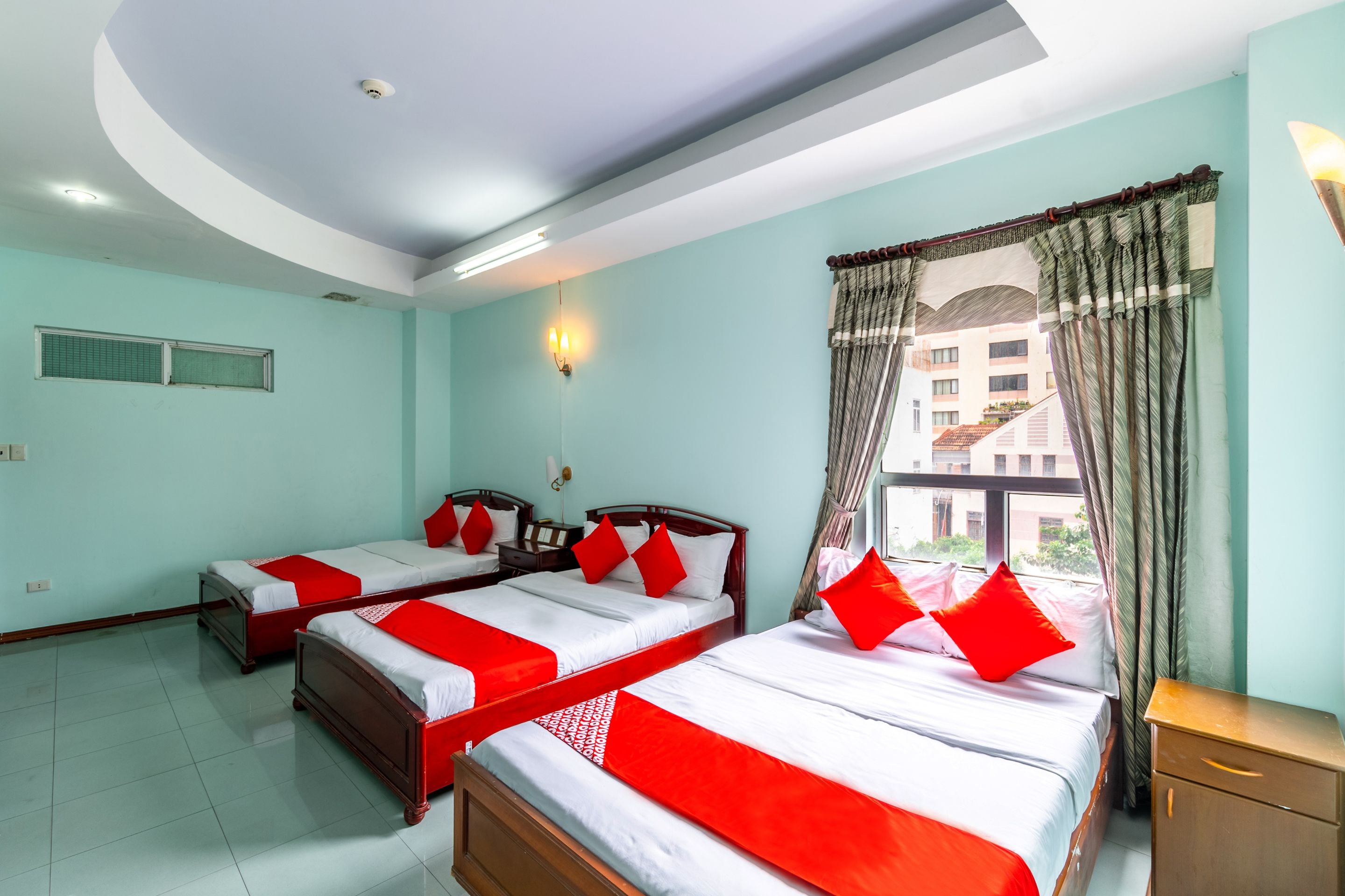 family suite | minibar, desk, free wifi